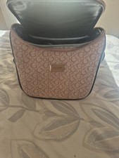 Nwot Guess Vanity Bag
